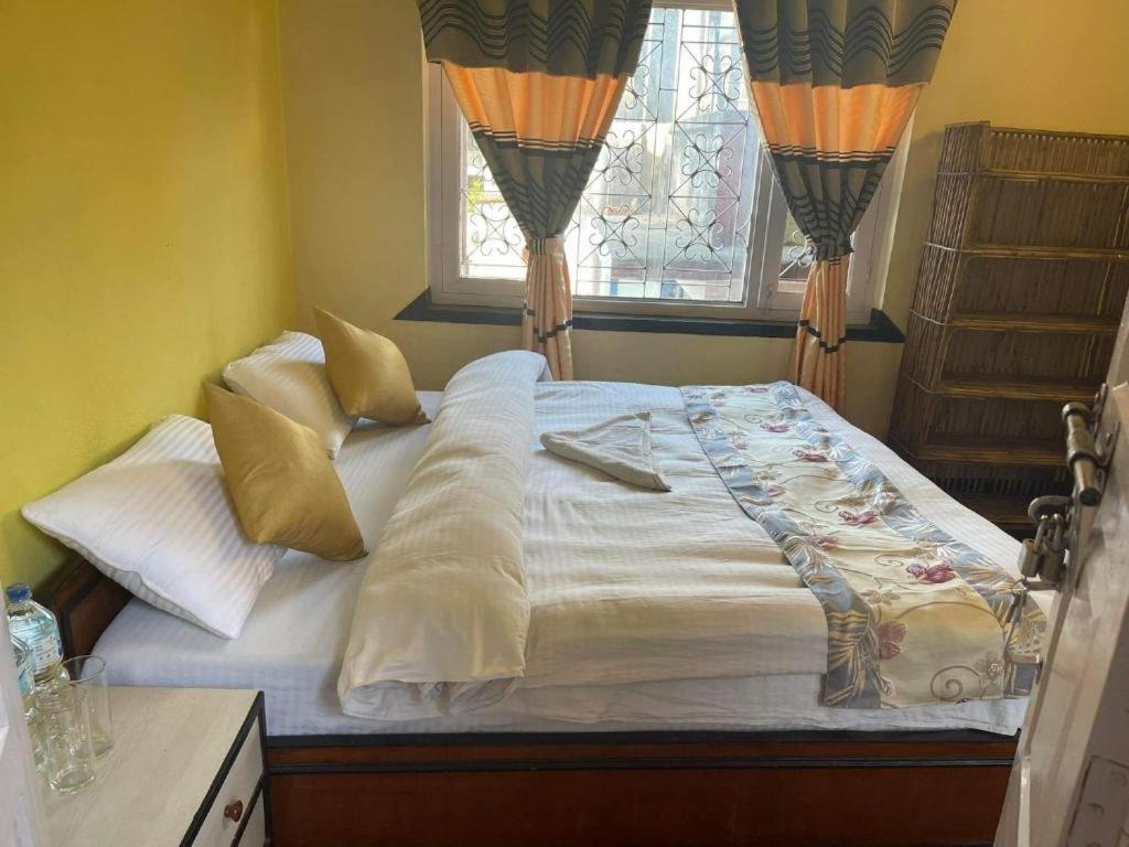 Nirvana Green Peace Home Kathmandu Bagian luar foto